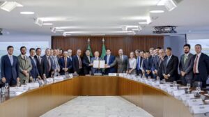 Nova medida de Lula garante conta de luz grátis para 60 milhões de brasileiros