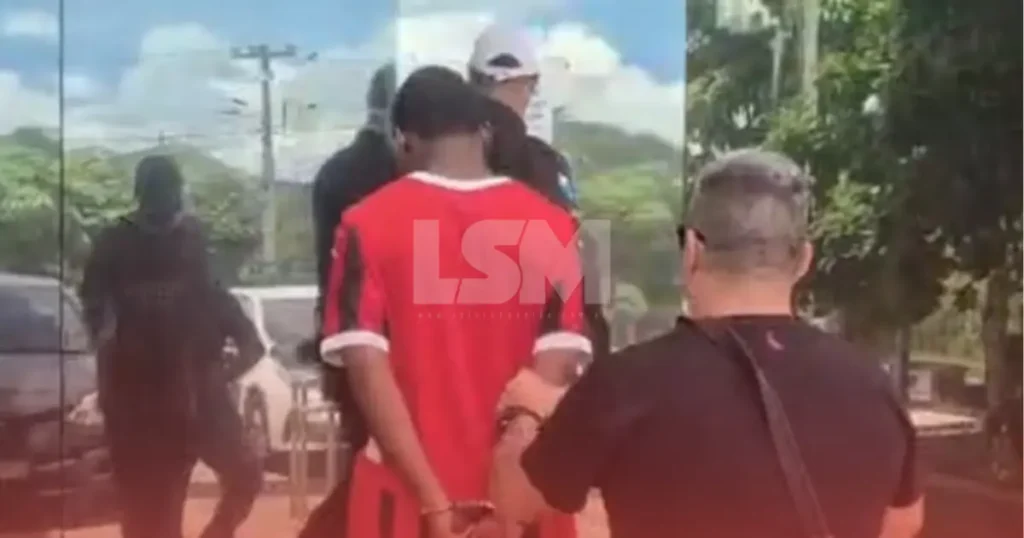 Rio Bonito: Passageiro com mandado por tráfico é preso em ônibus na RJ-124, em Boa Esperança