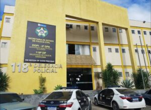 Araruama: Mulher é presa após roubo a pedestre no bairro Parque Mataruna