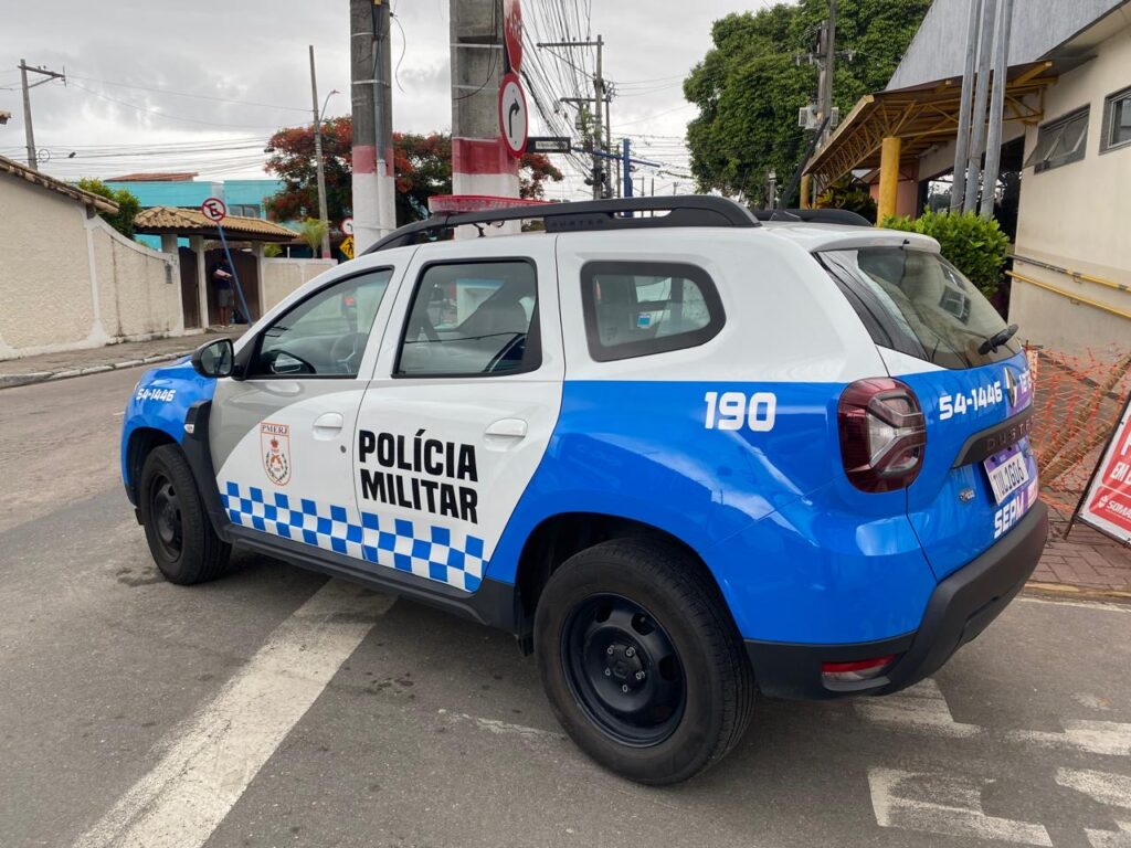 Homem é detido após perseguição e resistência a policiais na RJ-106, em Maricá