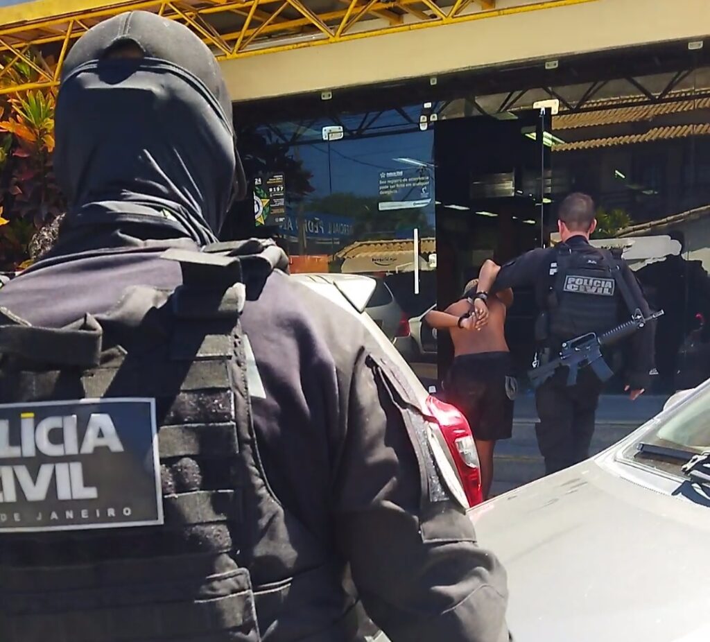 Tráfico de drogas em Maricá: operação conjunta termina com dois presos na comunidade da Linha