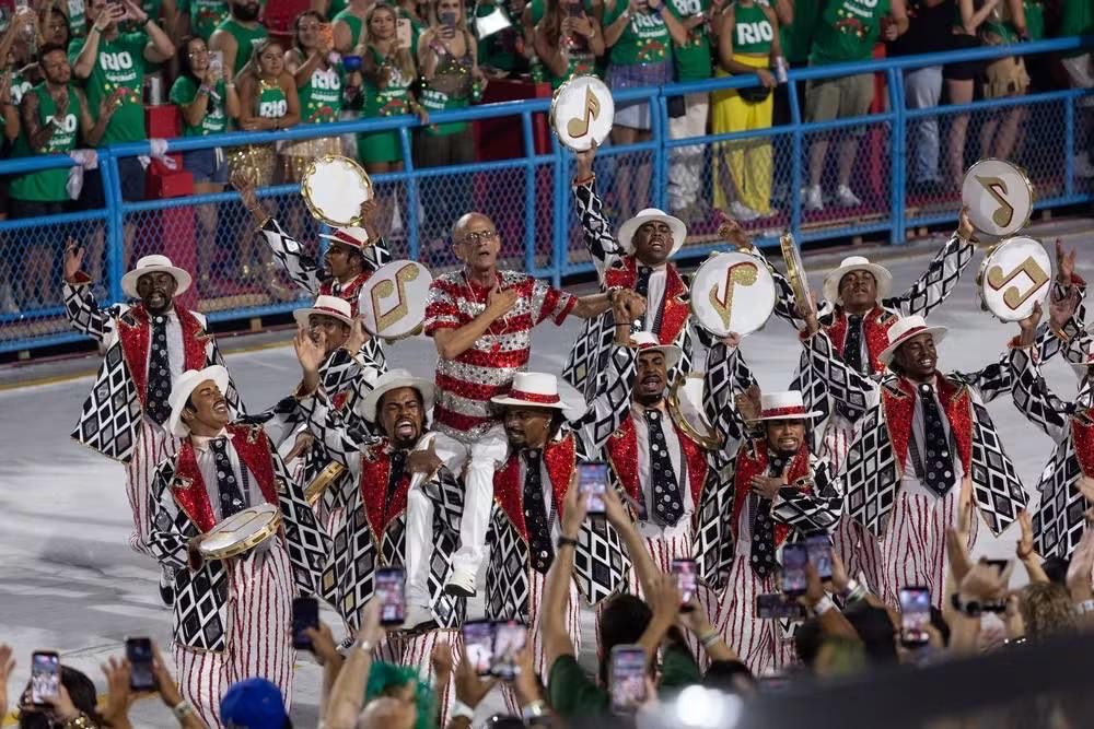 Viradouro leva espetáculo campeão da Sapucaí ao Centro de Niterói Foto: Júlia Aguiar/Divulgação