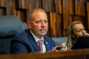 Presidente da Alerj diz que valorização da mulher precisa ir além das palavras