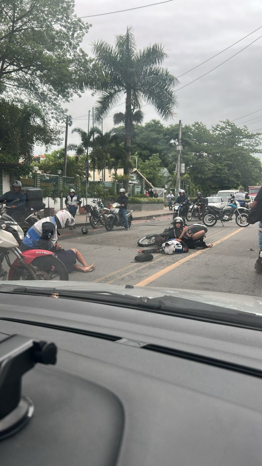 Motociclista sem habilitação provoca acidente durante perseguição em São Gonçalo Foto: Divulgação