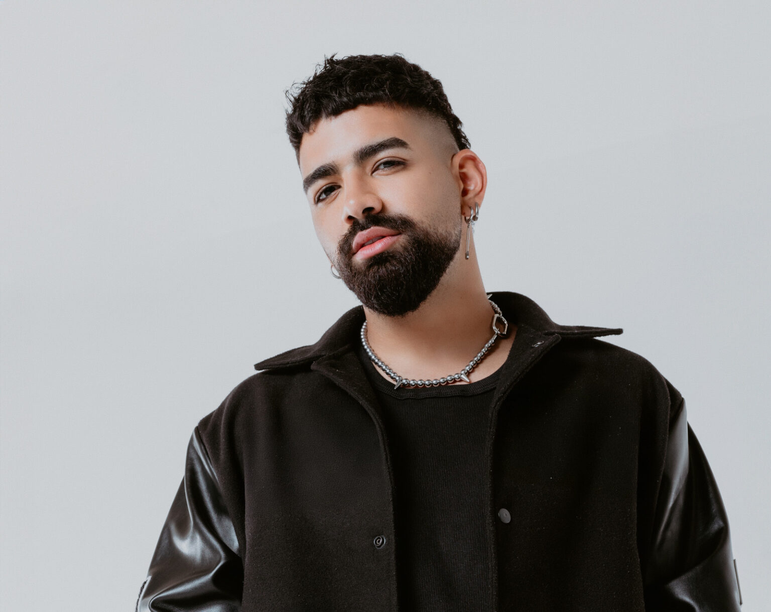 Maricá: Dilsinho se apresenta neste domingo na Orla do Marine