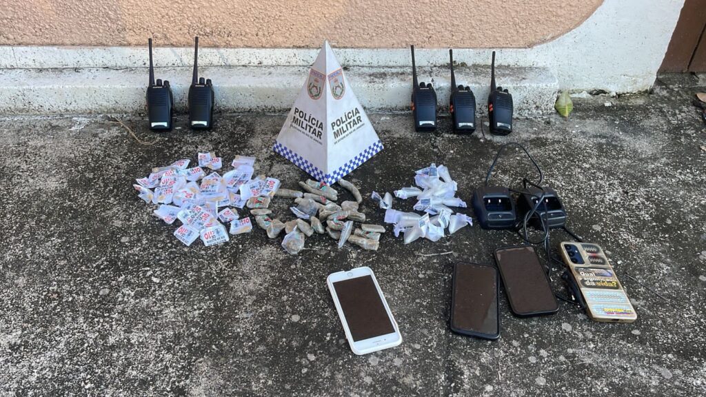 Maricá: grupo é preso com drogas em Pindobas