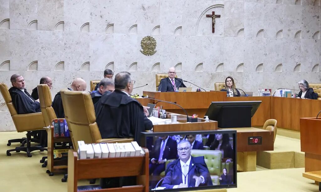 Impasse no STF adia decisão sobre sucessão no governo do RJ