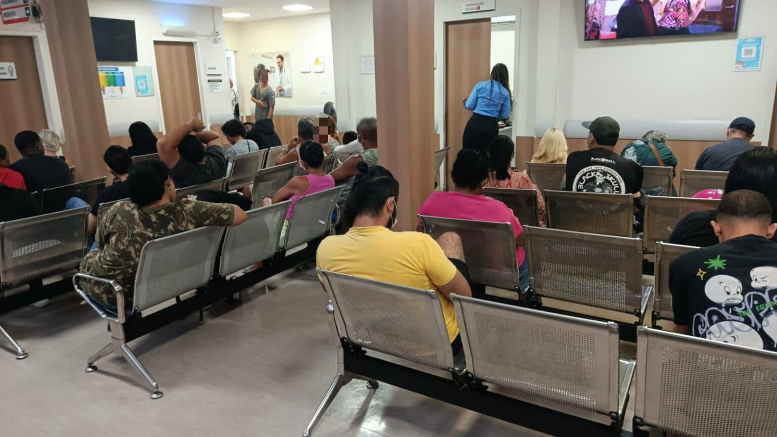 Paciente relata longa espera na UPAM Santa Rita, em Itaipuaçu, após falha em sistema