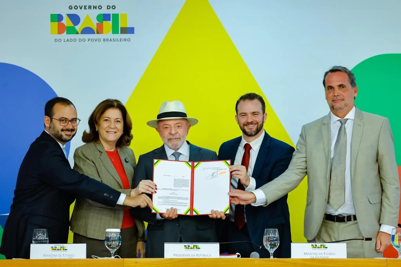 Novo Desenrola Brasil promete aliviar dívidas de milhões de brasileiros