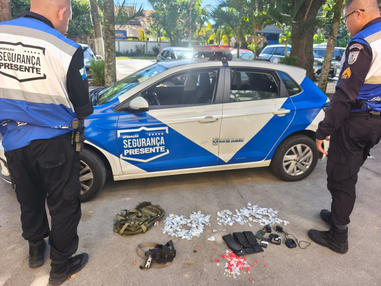 Homem é preso com drogas na Região Oceânica de Niterói durante patrulhamento
