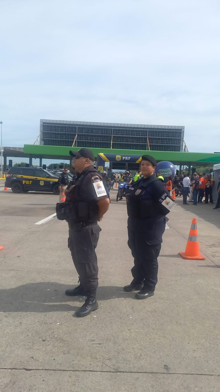Ação do Maio Laranja leva orientação contra crimes infantis na Ponte Rio-Niterói