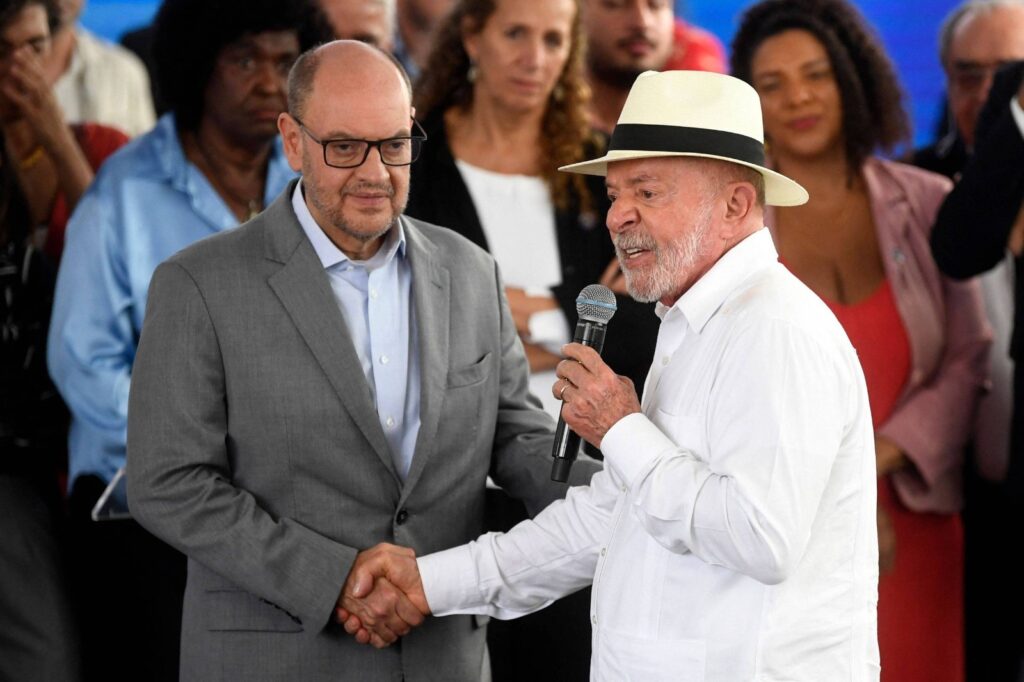‘Esperamos que prenda quem roubou o rio nos últimos anos’, diz lula ao governador interino