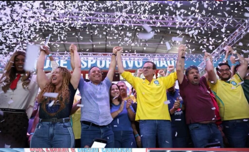 Eduardo Paes reúne lideranças e lota Clube Mauá em evento político em São Gonçalo