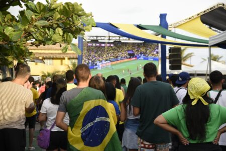 Maricá entra no clima da Copa com telão, samba e shows gratuitos para torcer pelo Brasil