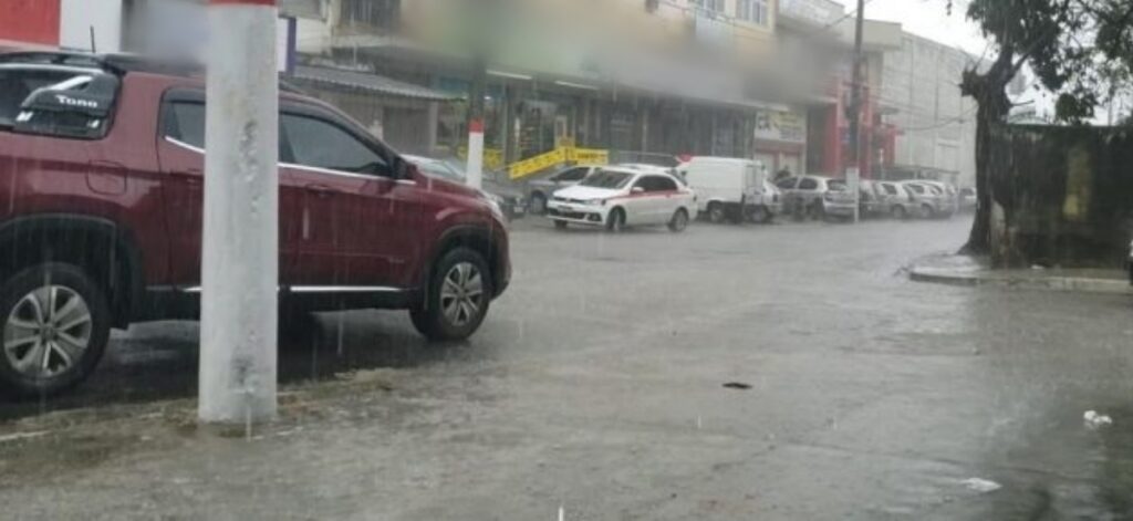 Região Central de Maricá foi a mais atingida pela chuva que caiu sobre a cidade nesta manhã