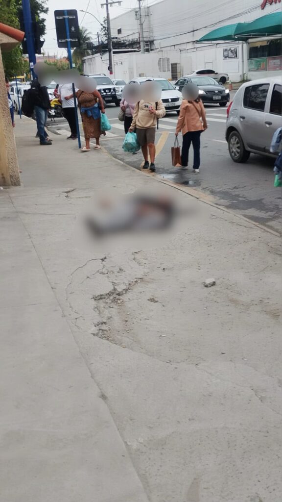 Homem fica ferido após ser agredido por populares no Centro de Maricá
