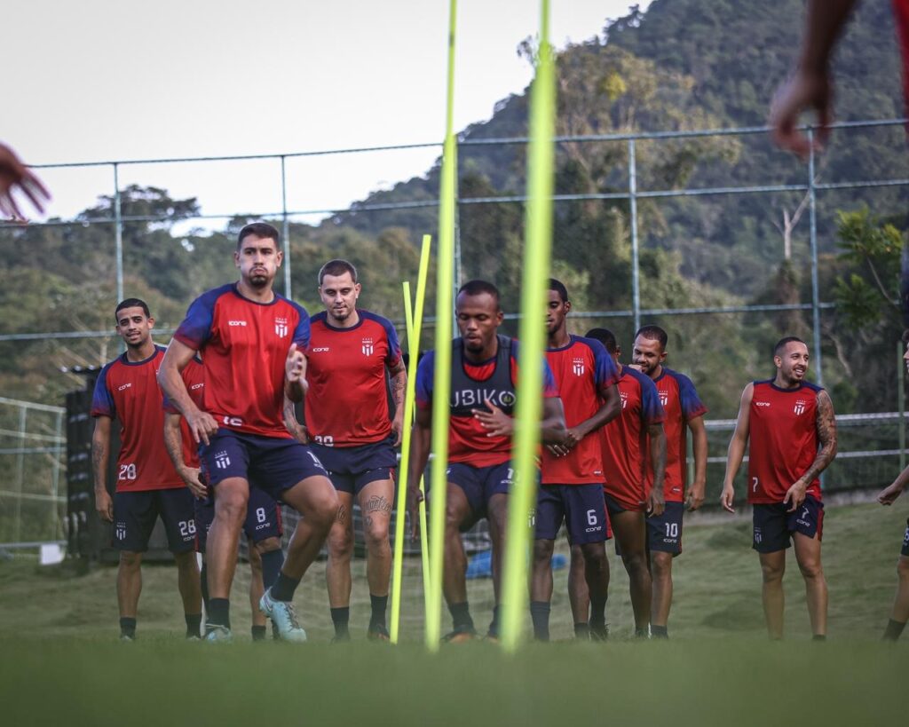 Maricá FC enfrenta o Serrano em busca de manter a liderança da Série A2