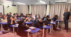 Pré-ENEM Popular de Maricá oferece 250 vagas para curso intensivo de preparação