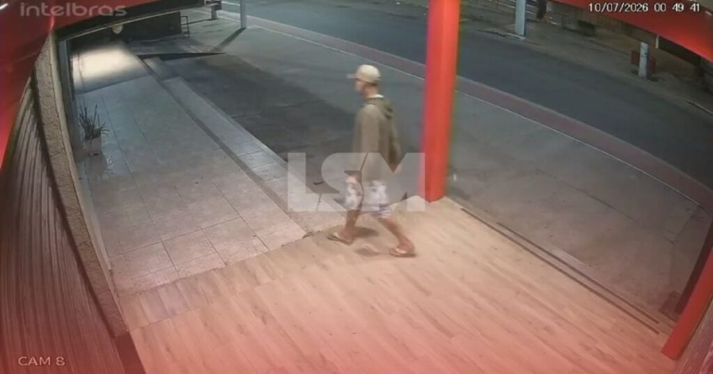 Maricá: Câmeras flagram ação de criminoso durante invasão e furto de bicicleta eléctrica em loja no Centro