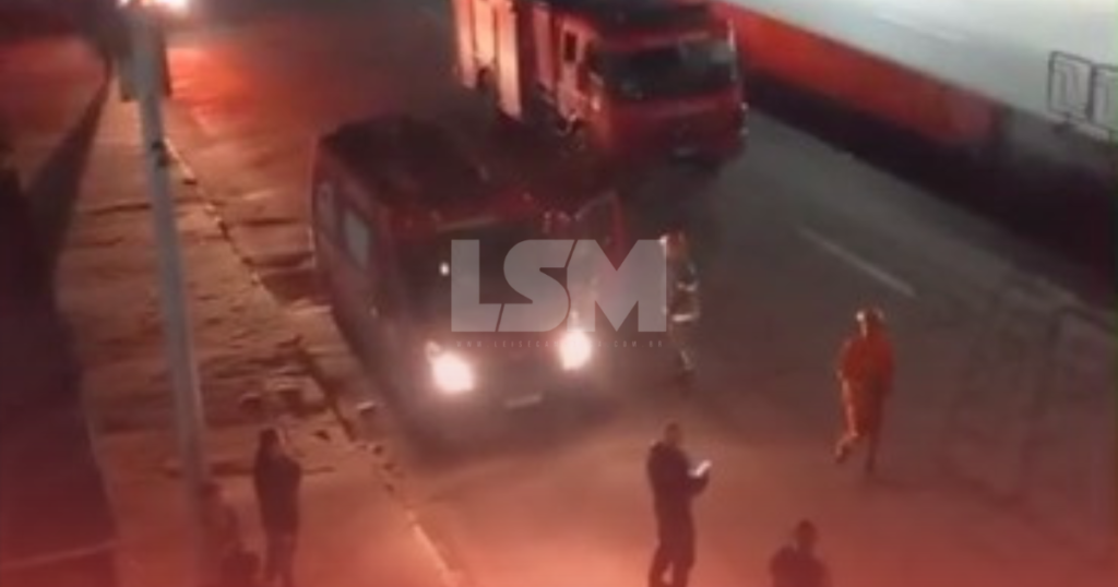 Bombeiros de Maricá resgatam homem na Passarela de Inoã; RJ-106 fica interditada durante operação