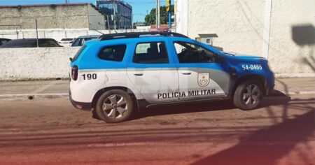 Americano é detido após agredir jovem dentro de residência em Itaipuaçu