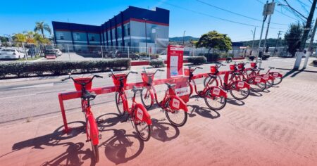 Itaipuaçu ganha nova estação das Vermelhinhas e amplia rede de bicicletas gratuitas em Maricá
