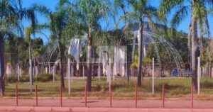 Maricá: Moradores denunciam abandono, falta de manutenção e sujeira da Praça do Bosque Fundo, em Inoã