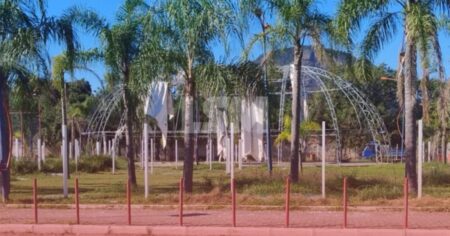 Maricá: Moradores denunciam abandono, falta de manutenção e sujeira da Praça do Bosque Fundo, em Inoã