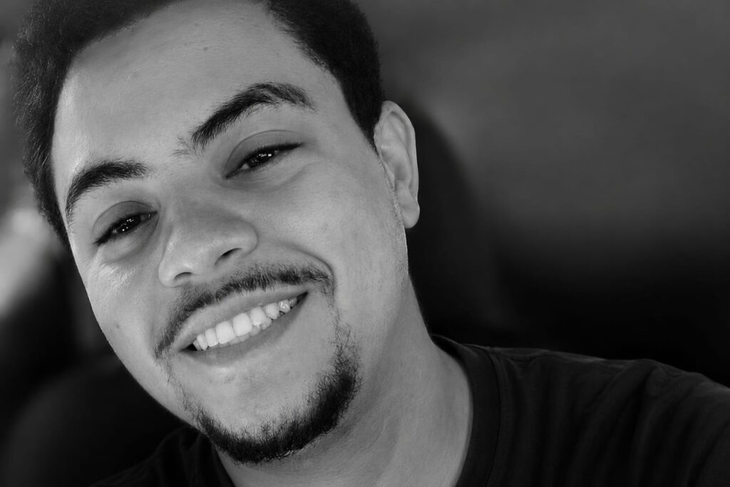 Maricá: Jovem que morreu após atingir cavalo na RJ-106 será sepultado nesta quarta-feira
