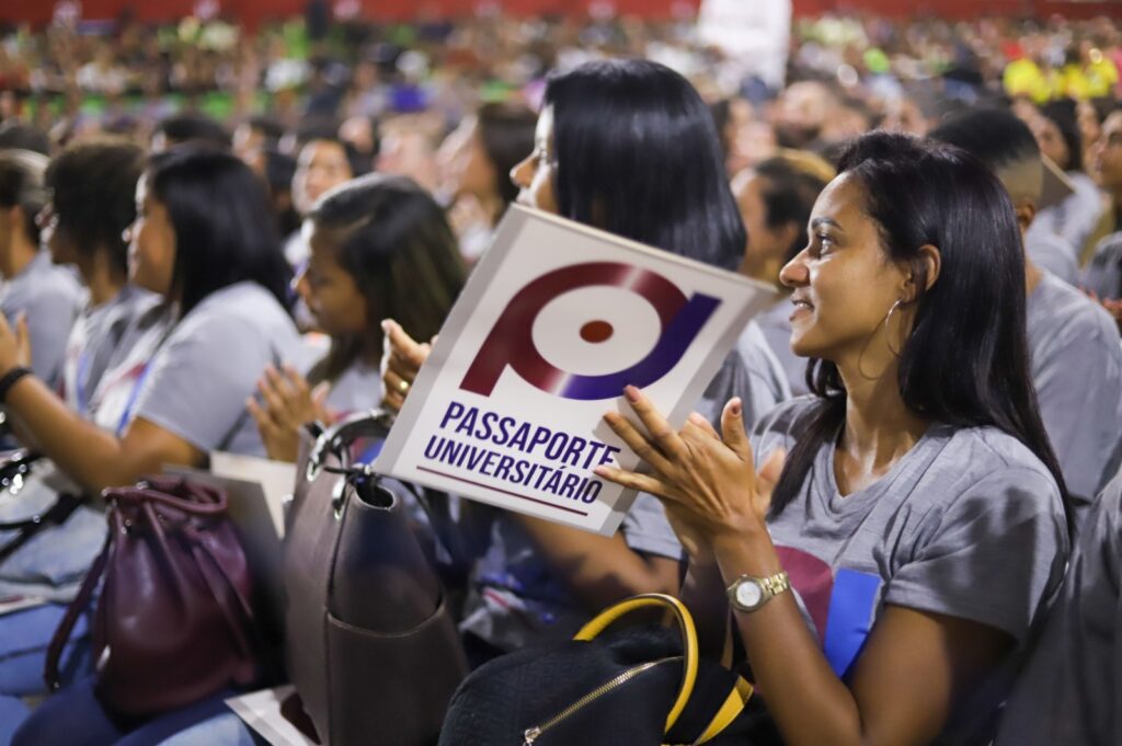 Recadastramento do Passaporte Universitário começa nesta quarta-feira em Maricá