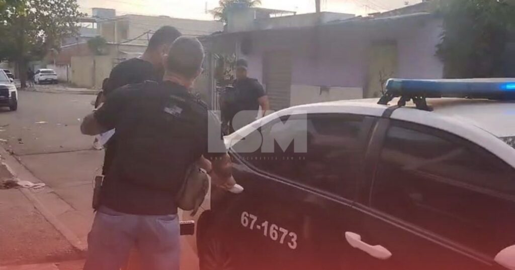 Acusado de agredir ex-companheira em Jaconé é capturado pela Polícia Civil após ser localizado escondido em Mesquita