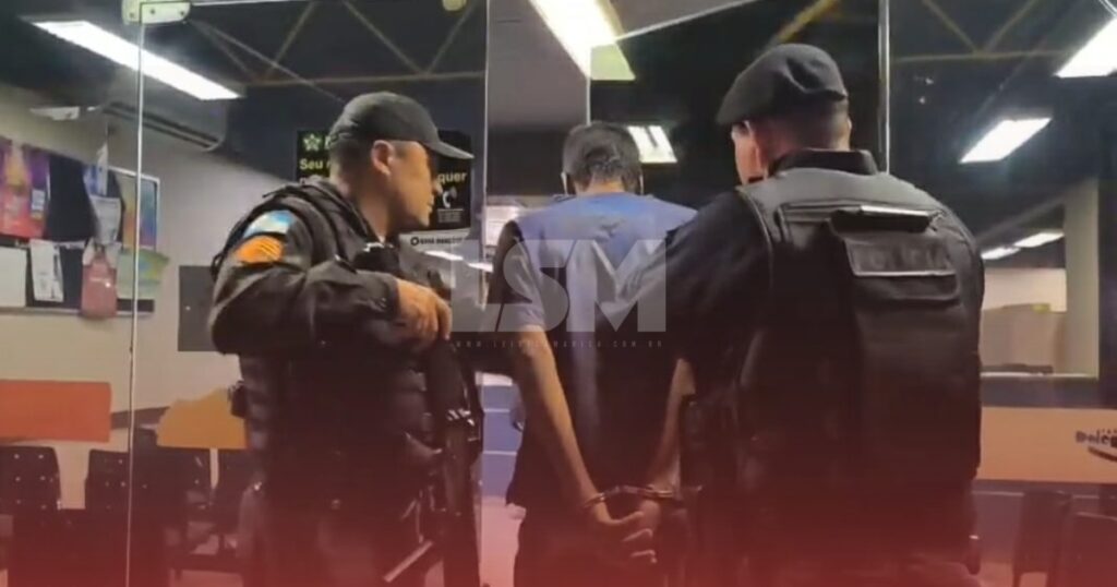 Maricá: Homem é detido pela PM após ser flagrado furtando fios de obra em Itaipuaçu