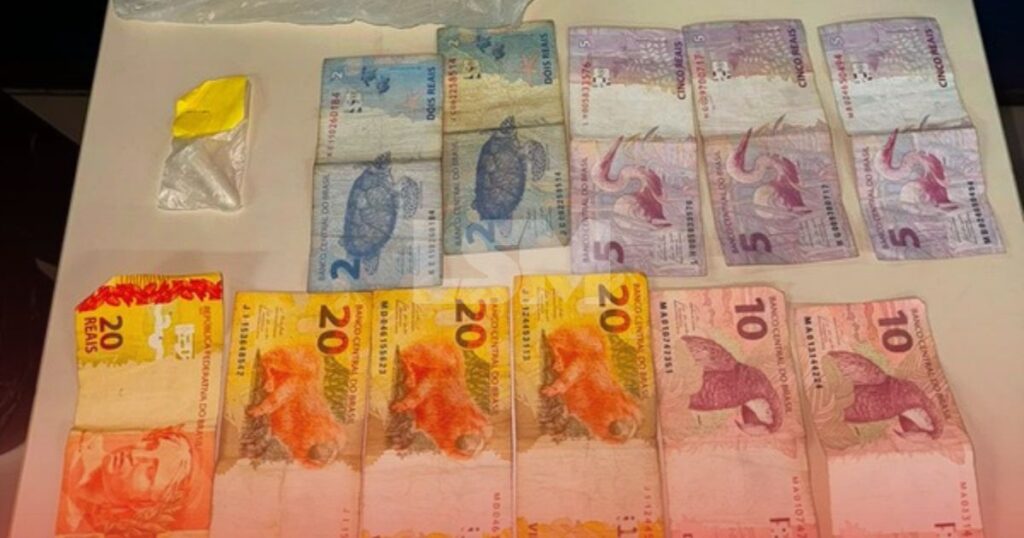 Maricá: Adolescente é apreendido pela PM suspeito por tráfico de drogas em São José do Imbassaí