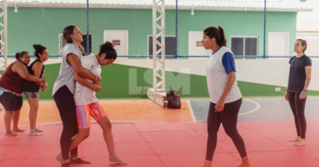Maricá tem vagas para aulas de defesa pessoal e teatro para as mulheres