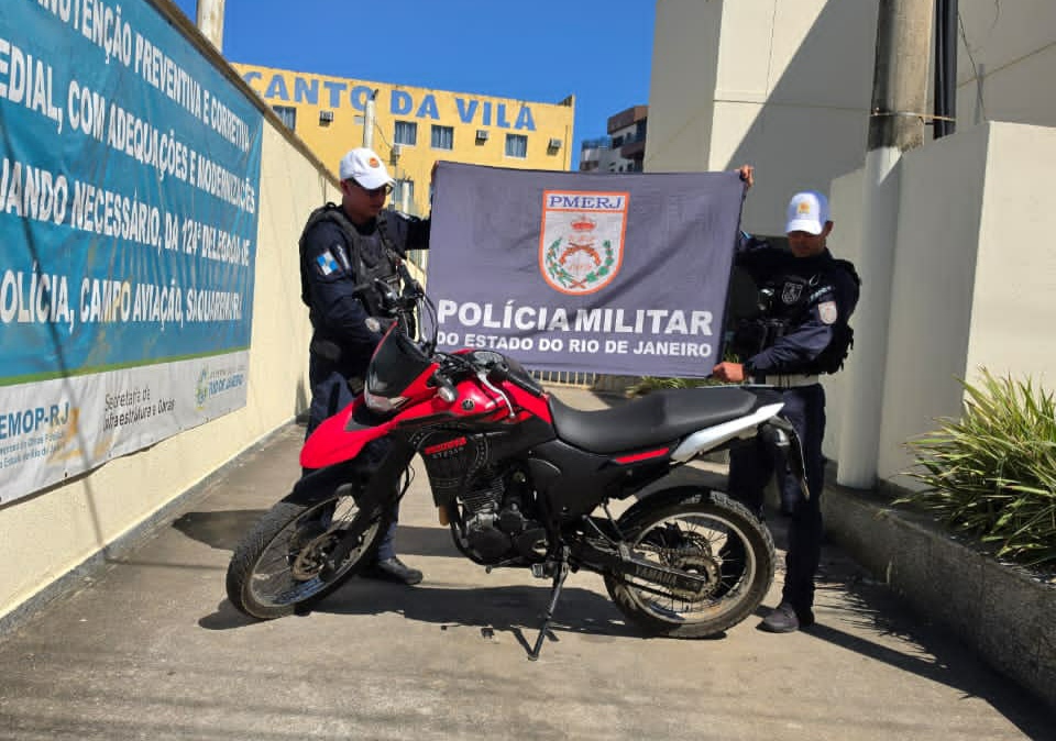 Moto com sinais de adulteração é apreendida durante fiscalização do BPRv na RJ-118, em Saquarema