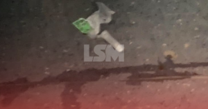 Passageiros encontram pinos com possível cocaína dentro de Vermelhinho em Maricá