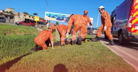 RJ-106: Motorista faz bandalha, provoca acidente e deixa motociclista ferido no bairro de São José