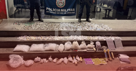 Operação da PM no Risca Faca apreende drogas; prejuízo ao tráfico pode chegar a R$ 200 mil