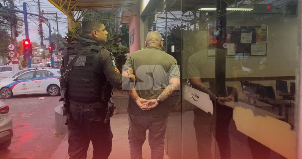 Maricá: Homem com mandado de prisão por não pagar pensão alimentícia é preso pela Polícia Militar no Centro