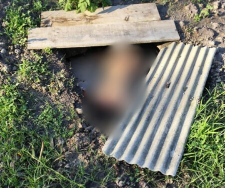 Mistério: Corpo de mulher é encontrado dentro de fossa sem roupa no quintal de uma residência em Saquarema
