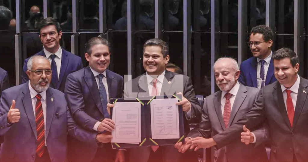 Congresso promulga fim da escala 6×1; veja quando a mudança entra em vigor