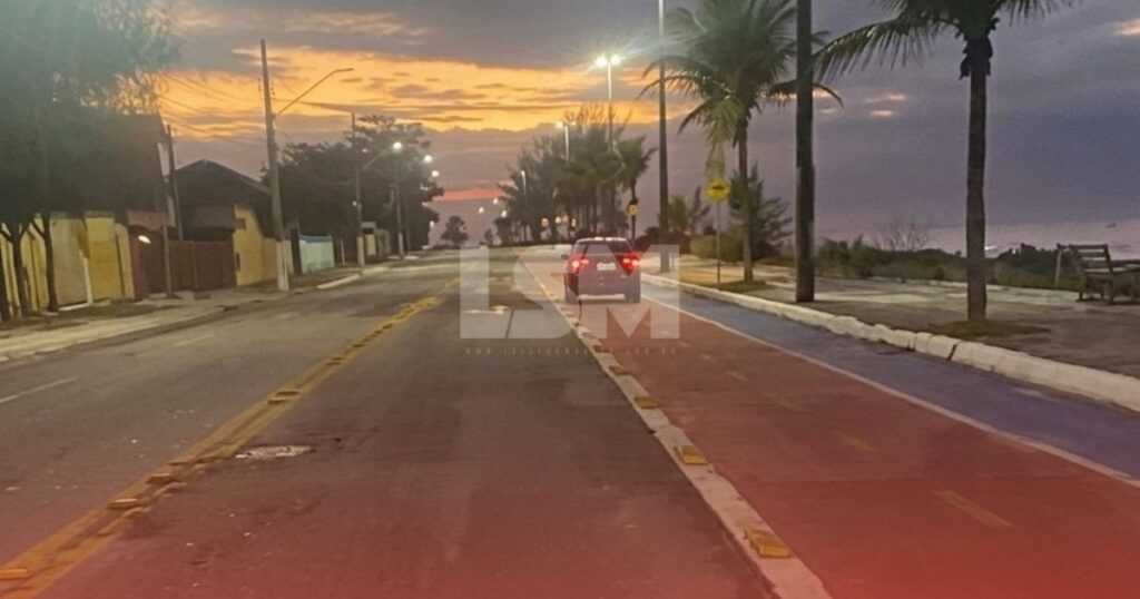 Amostradinho: Motorista é flagrado trafegando pela ciclofaixa na Orla de Itaipuaçu