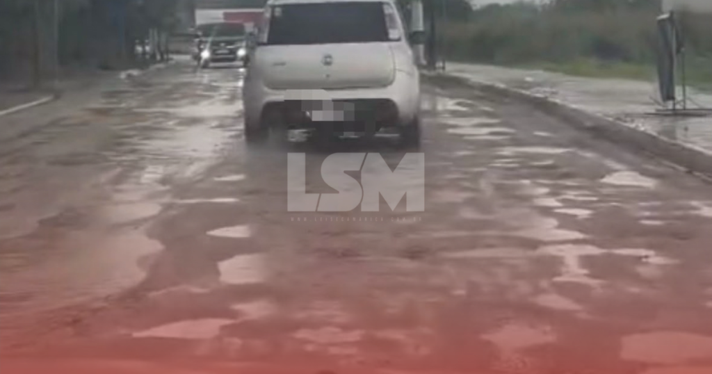 Itaipuaçu: Moradores e condutores reclamam das crateras no asfalto da Estrada dos Cajueiros