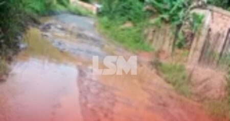Maricá: Moradores denunciam lama e dificuldades de acesso em ruas do bairro Jardim Interlagos